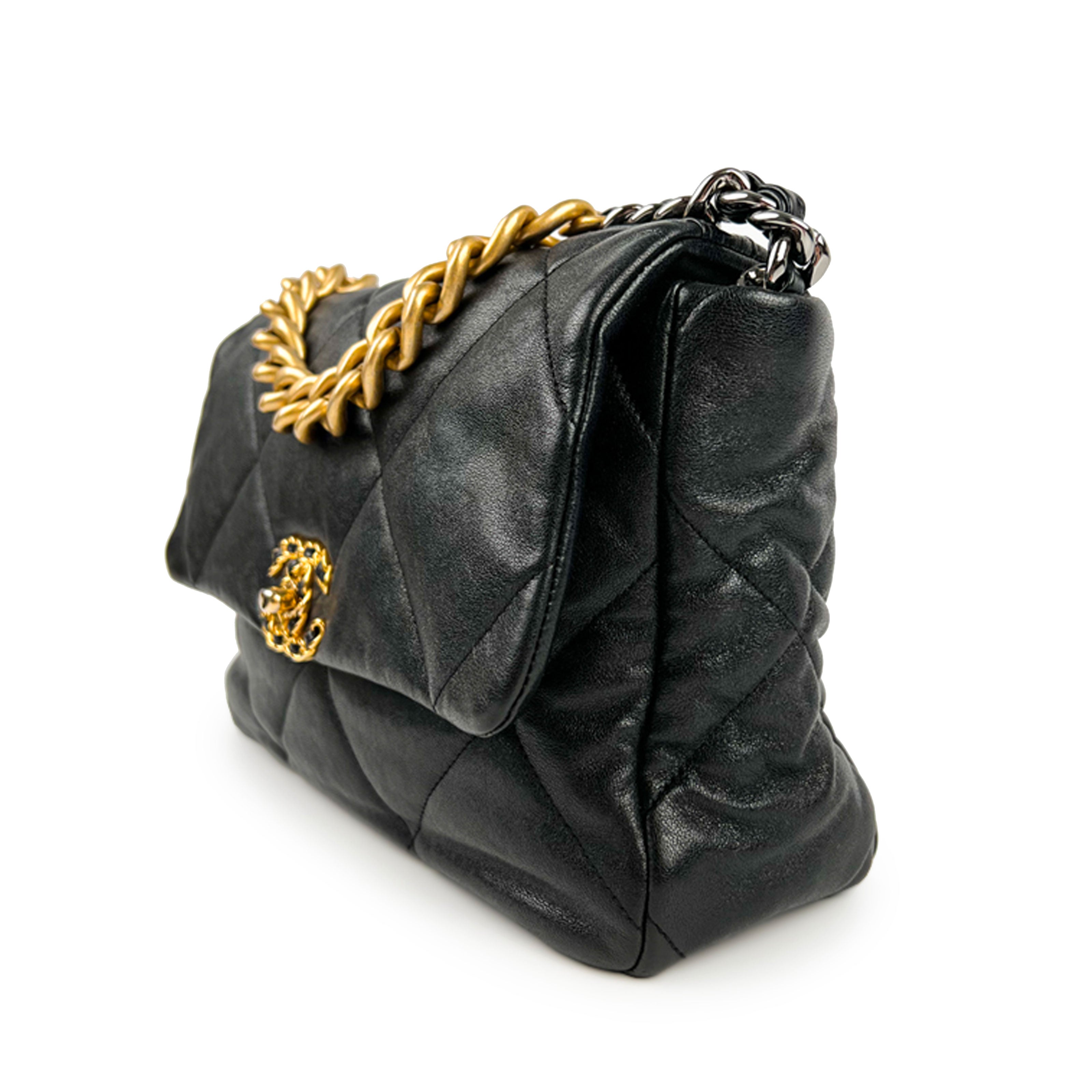 Chanel 19 Flap Bag Black Lambskin GHW