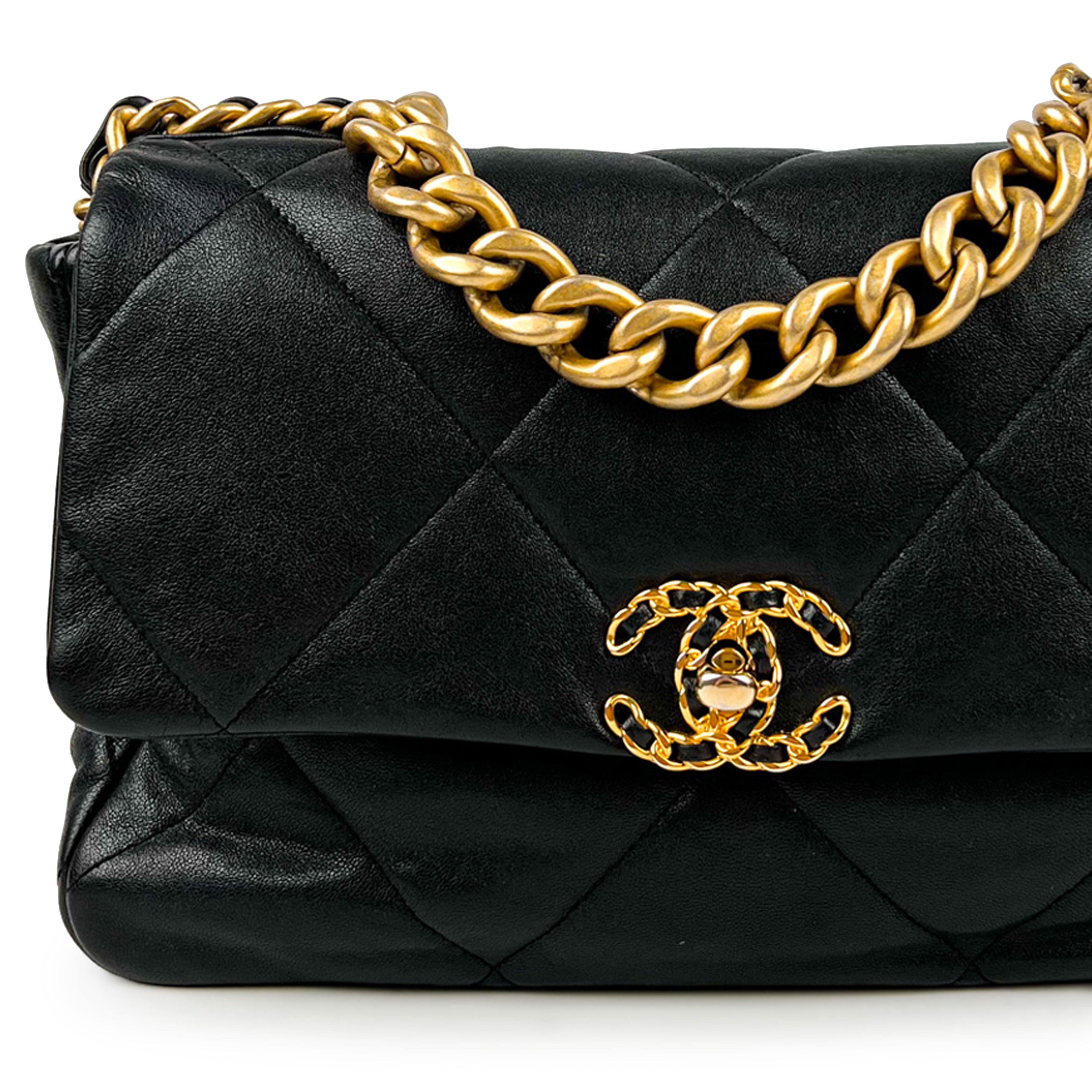 Chanel 19 Flap Bag Black Lambskin GHW