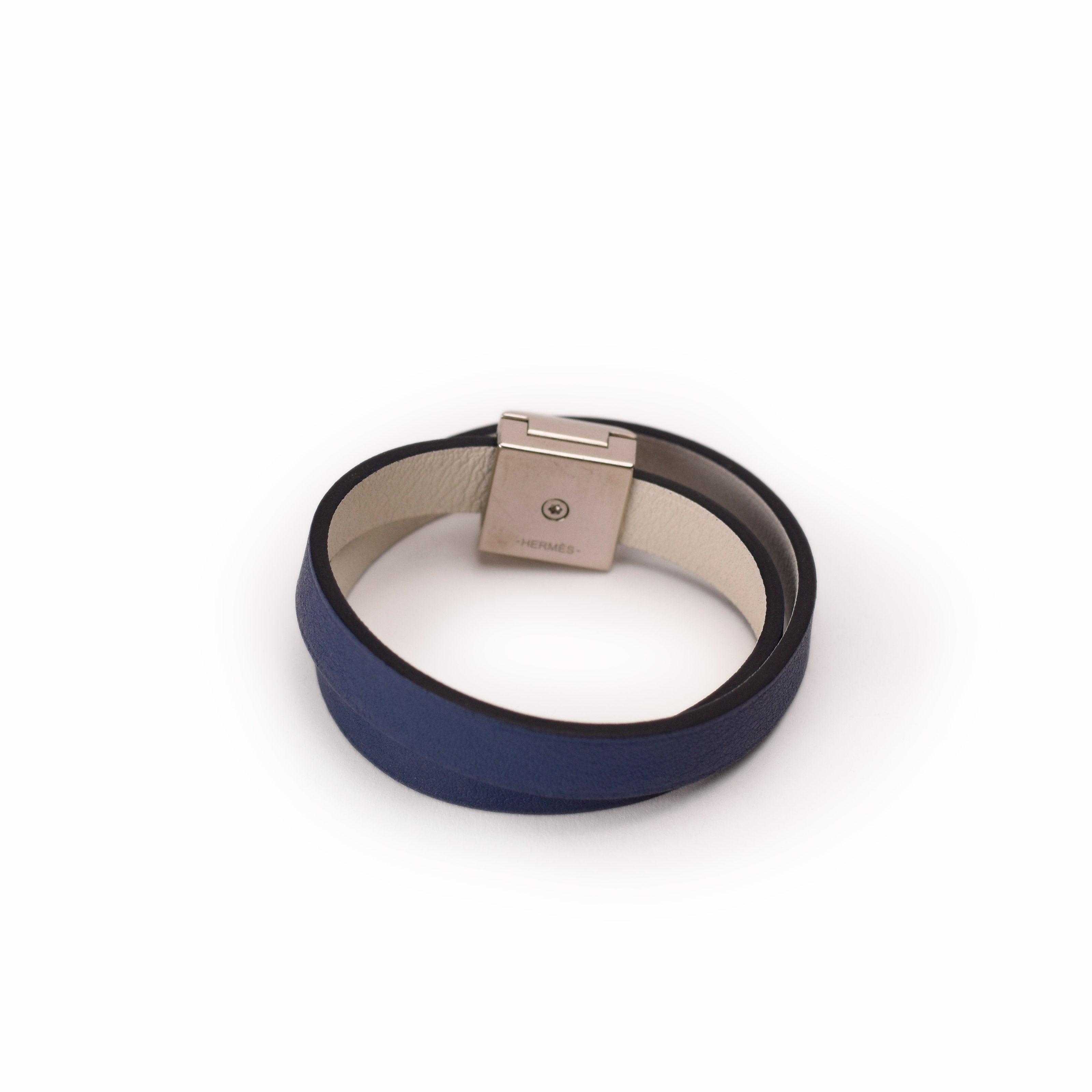 Hermès Bleu Brighton/White Swift Leather Palladium Plated Medor Infini Double Tour Bracelet