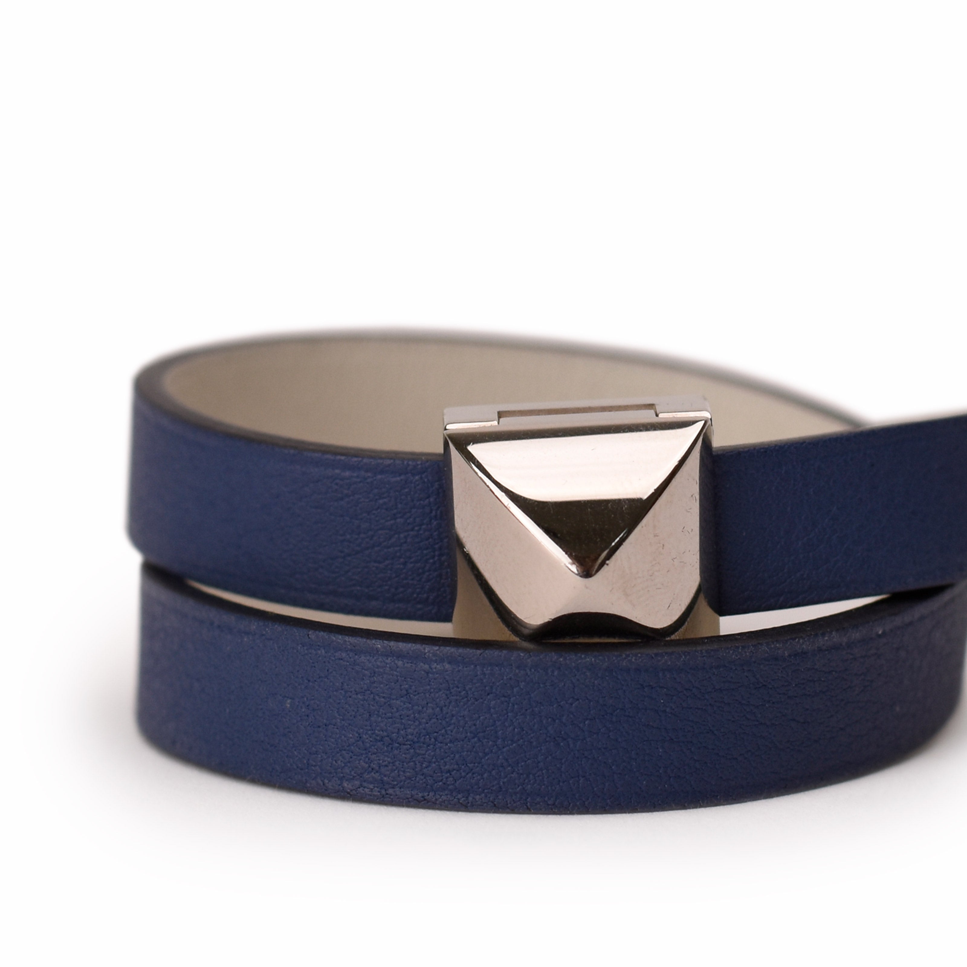 Hermès Bleu Brighton/White Swift Leather Palladium Plated Medor Infini Double Tour Bracelet