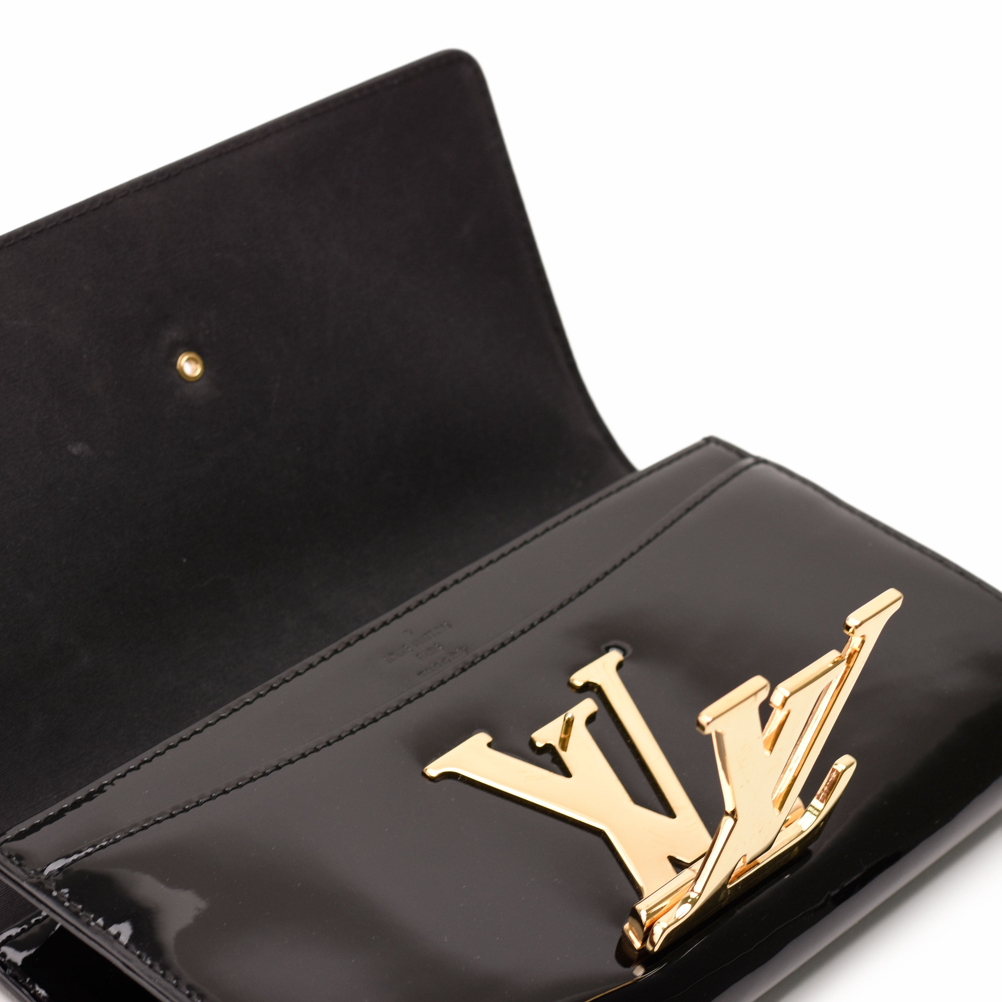Louis Vuitton Louise Clutch Black Patent Leather