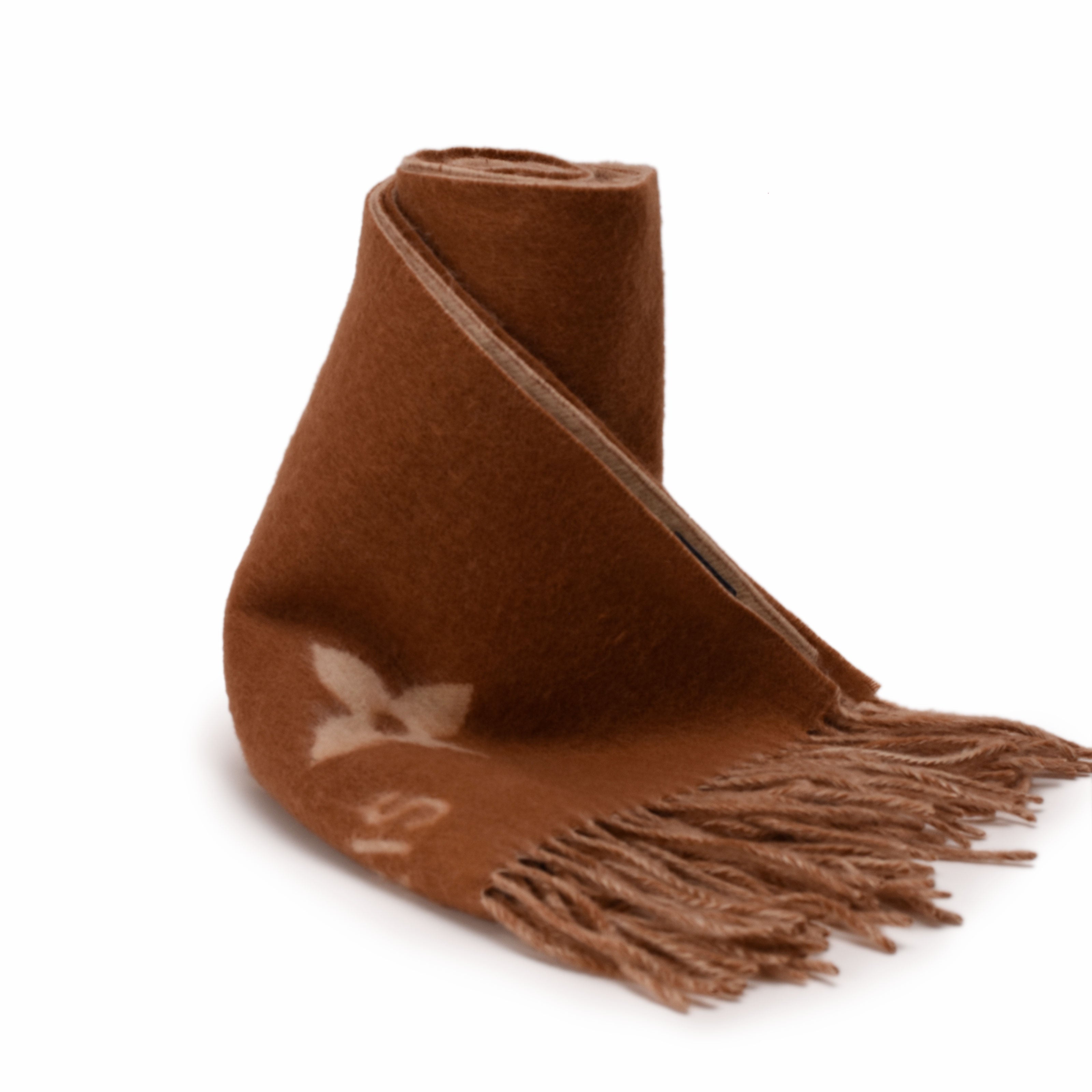 Louis Vuitton Reykjavik Scarf Sable