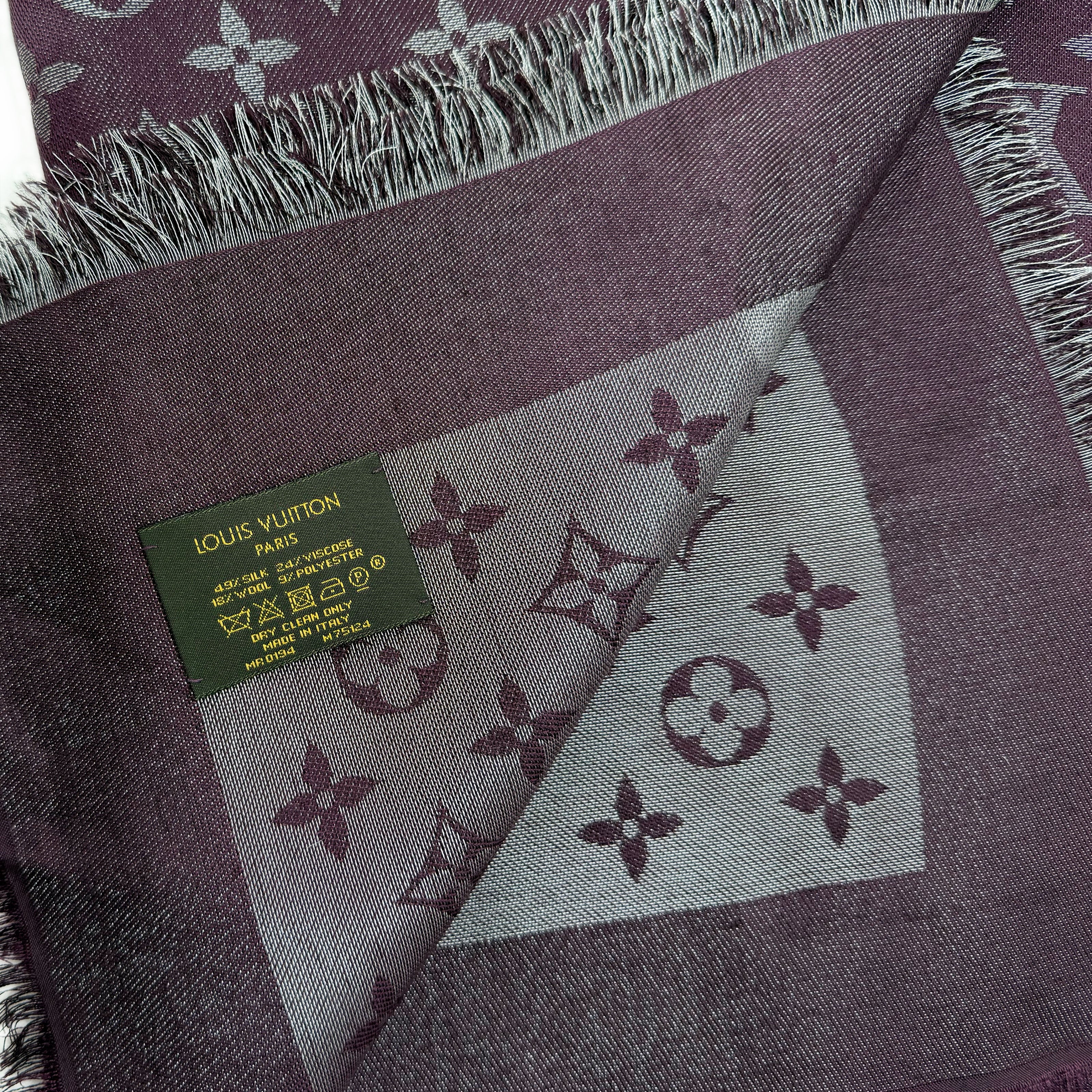 Louis Vuitton Shiny Shawl Amarante