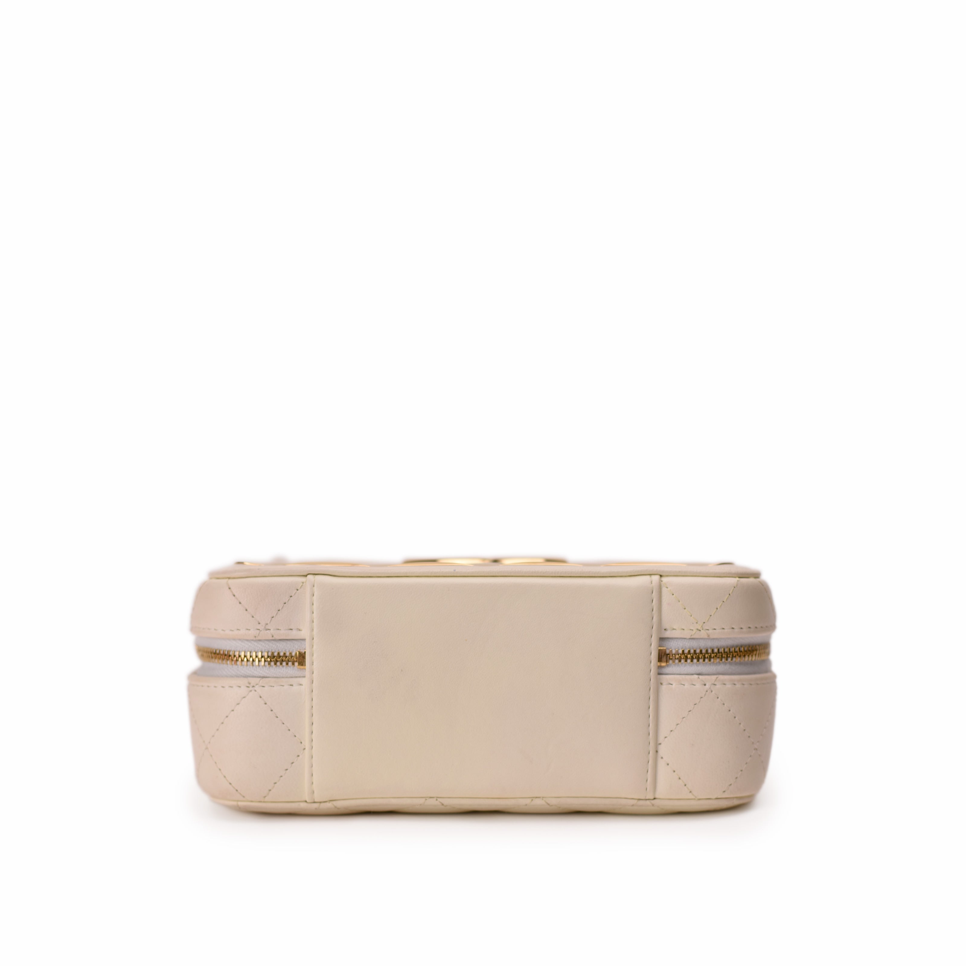 Chanel White Quilted Lambskin and Gold Vanity Case GHW