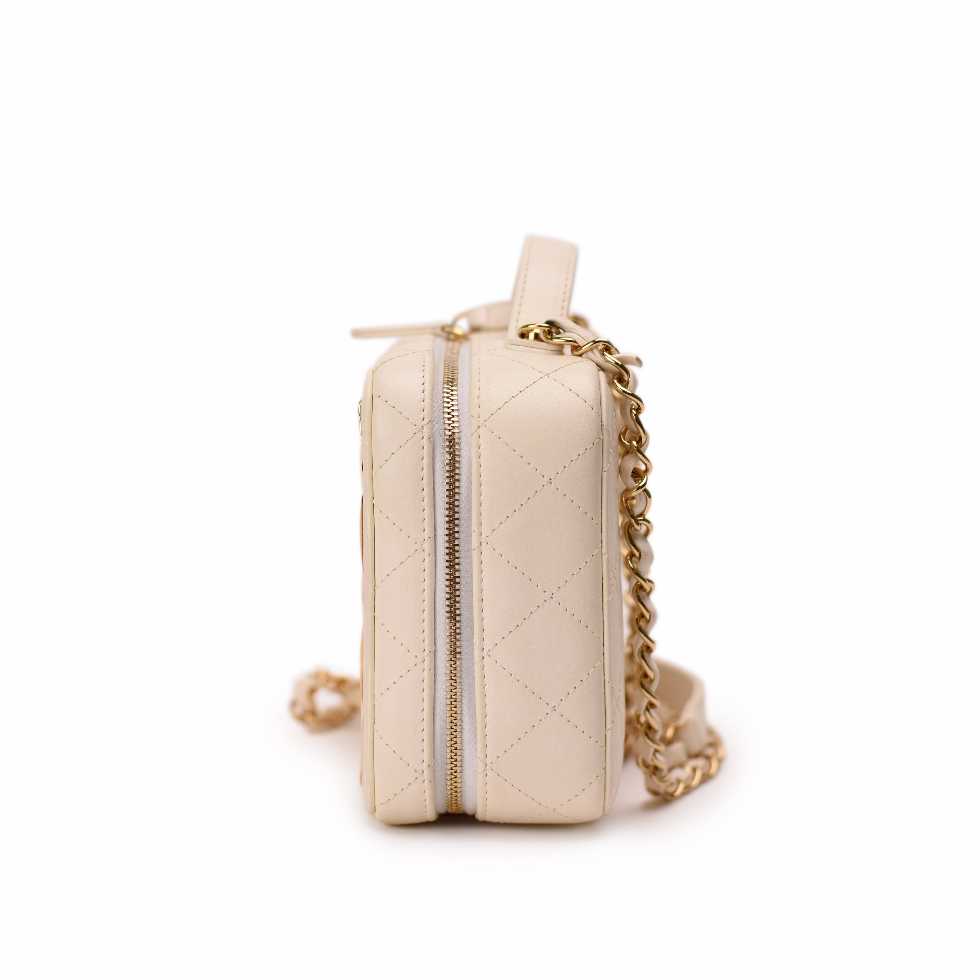 Chanel White Quilted Lambskin and Gold Vanity Case GHW