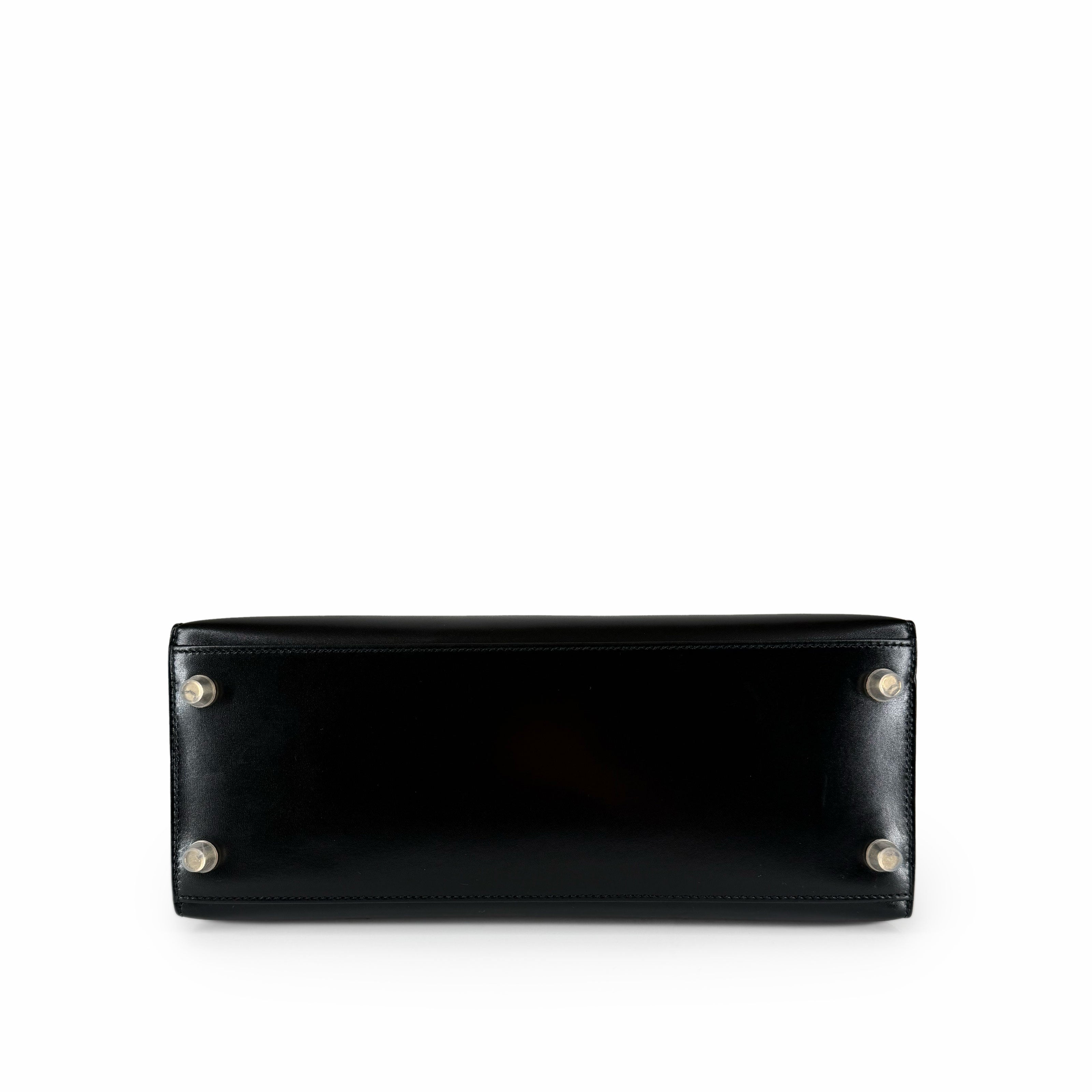 Hermès Kelly 28 Box Leather Black GHW