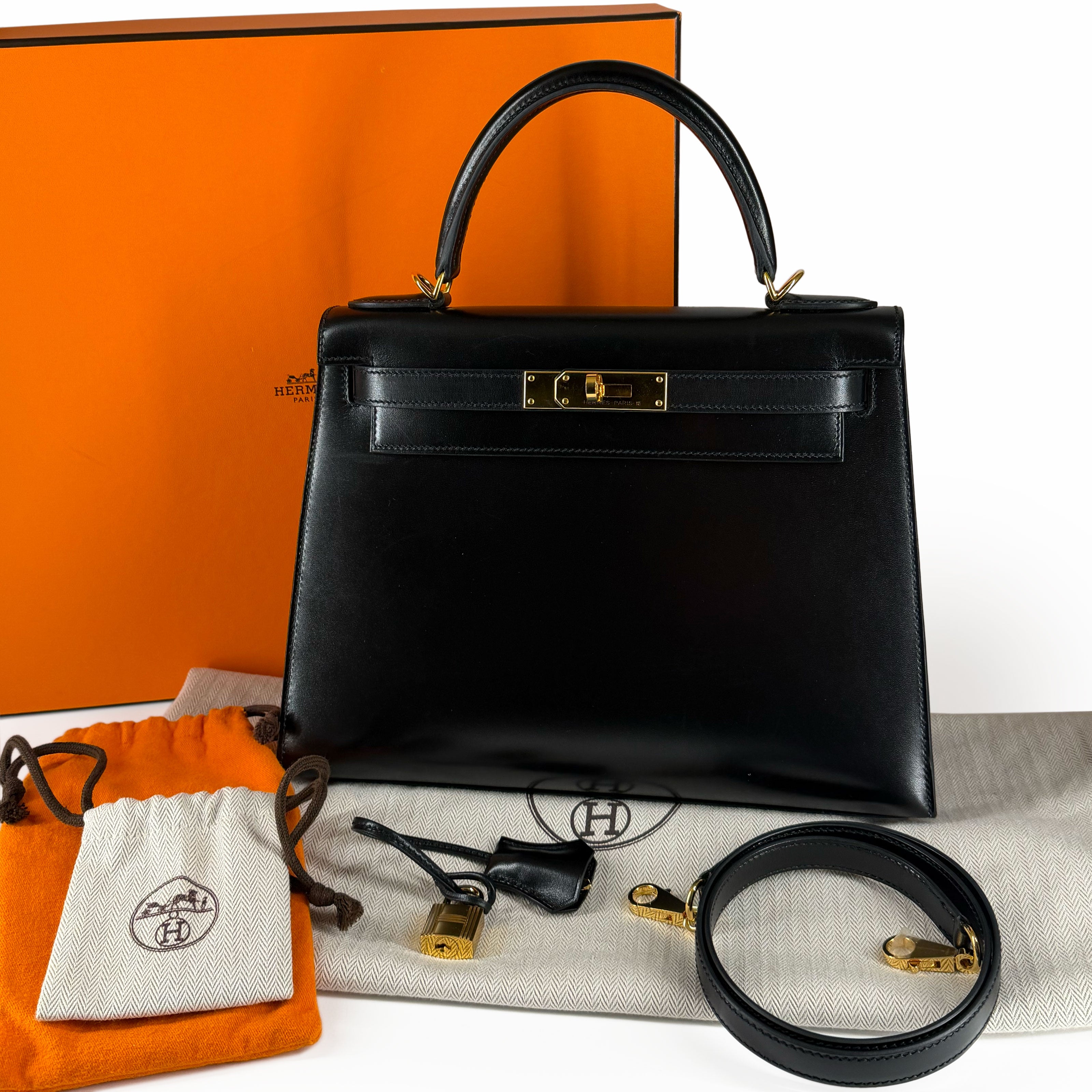 Hermès Kelly 28 Box Leather Black GHW