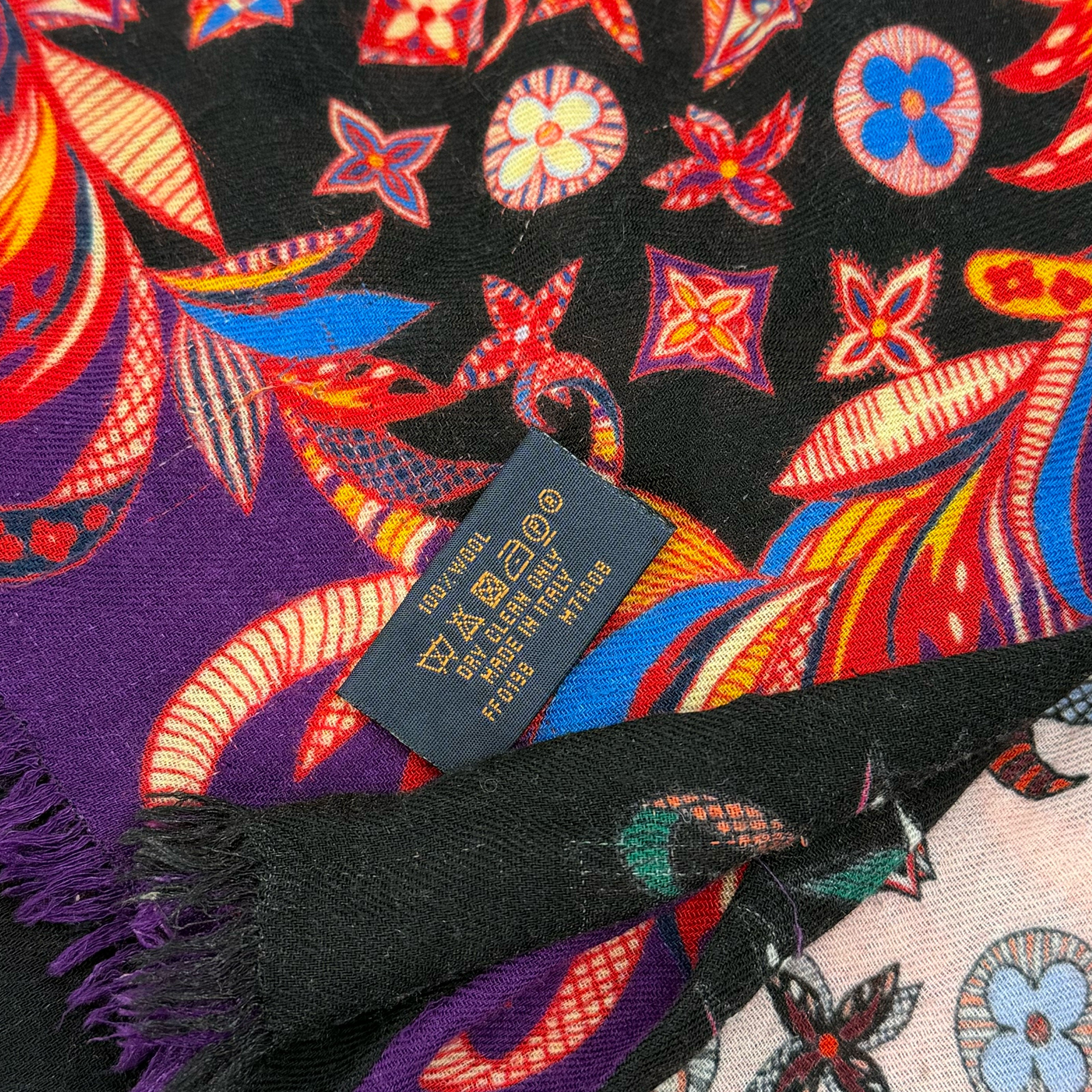 Louis Vuitton Multicolor  Double Side Wool Shawl