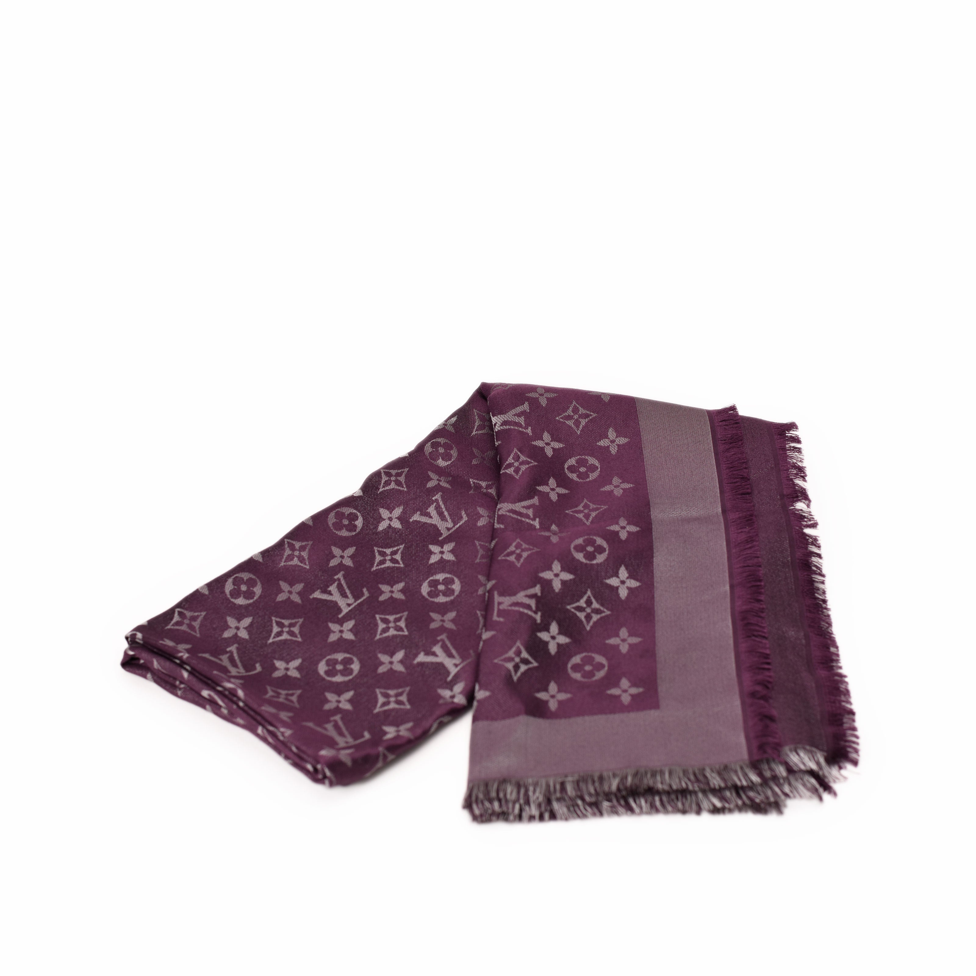 Louis Vuitton Shiny Shawl Amarante