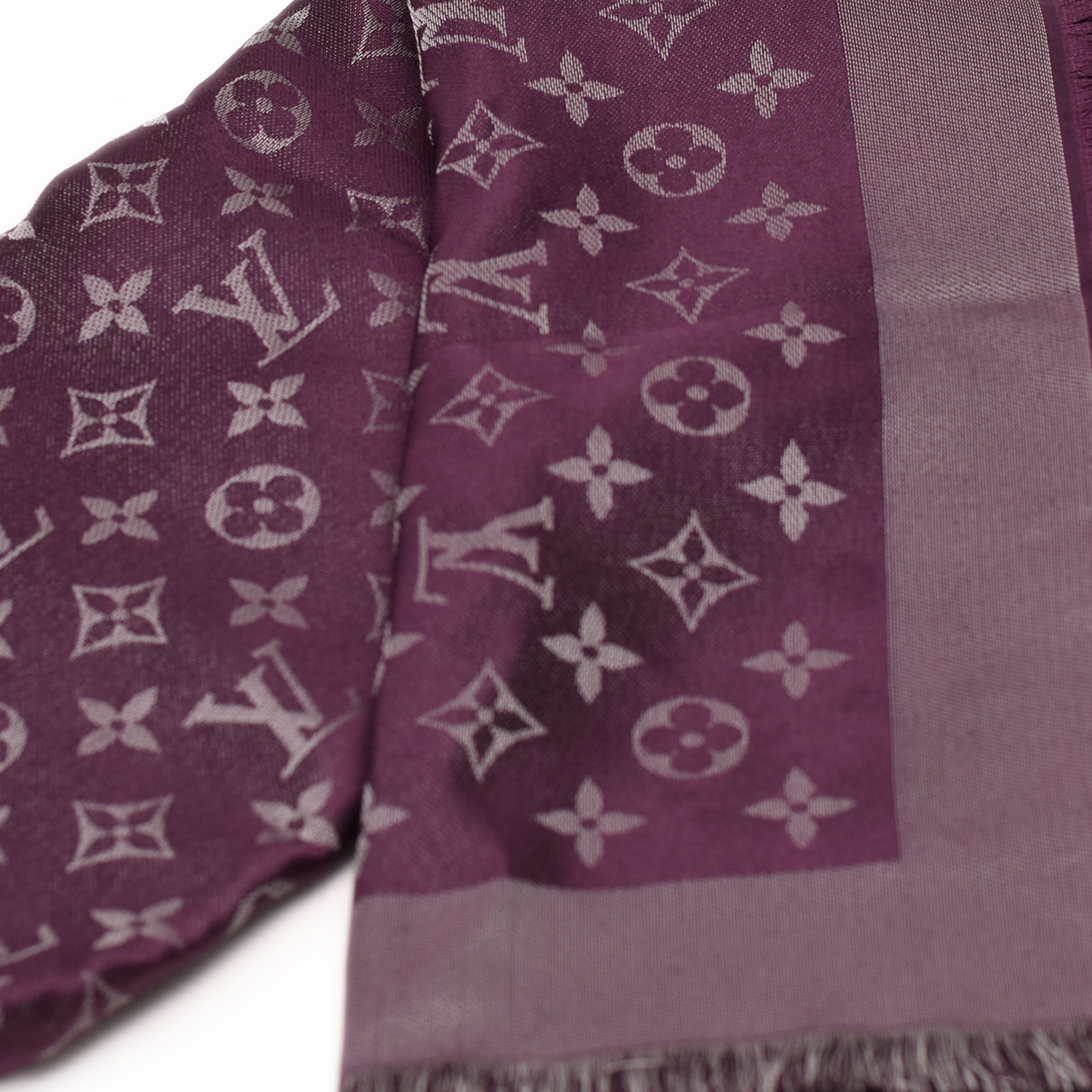 Louis Vuitton Shiny Shawl Amarante