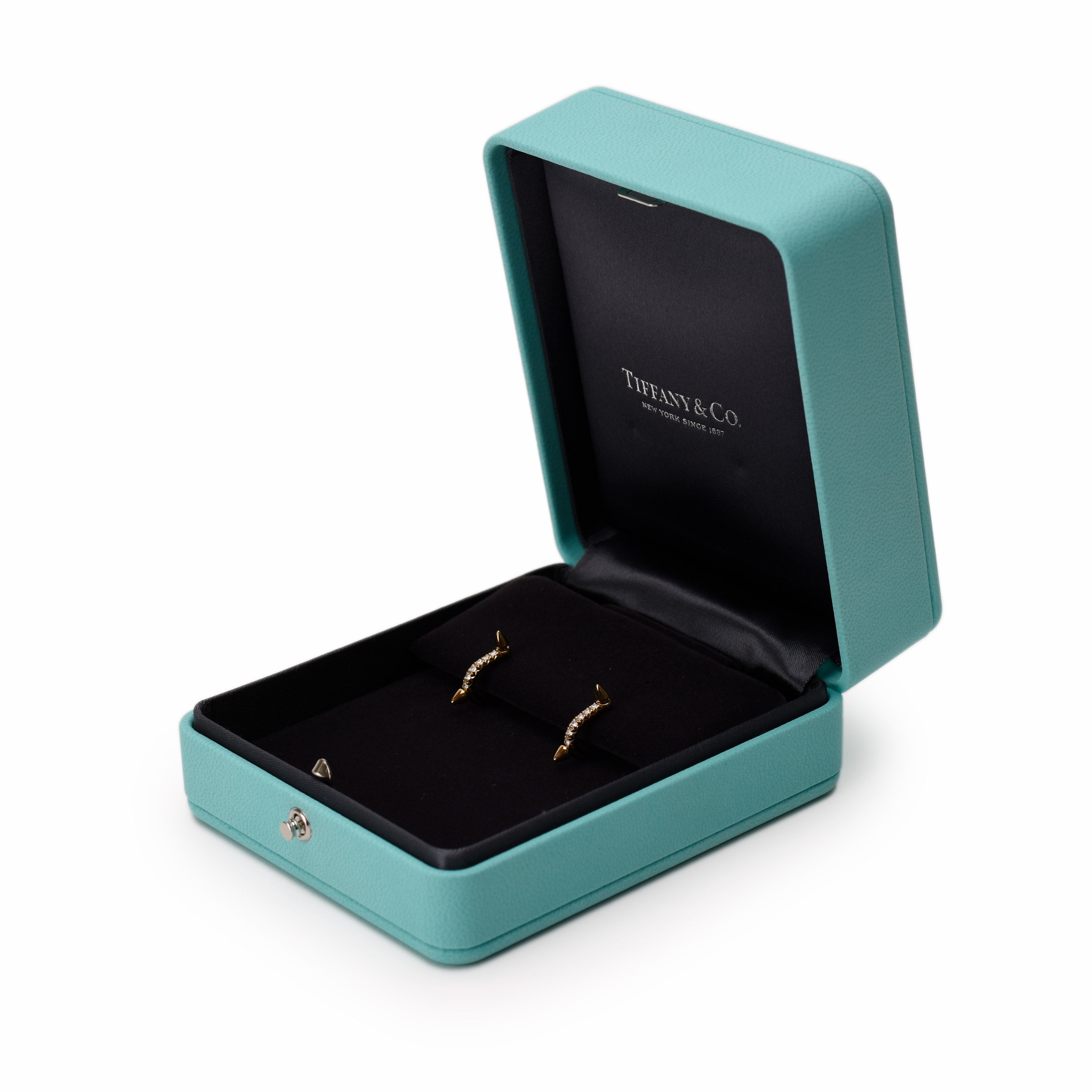 Tiffany Titan by Pharrell Williams Small Earrings in Gold with Diamonds